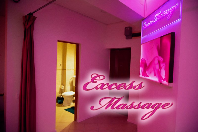 Salonul Excess Massage angajeaza fete